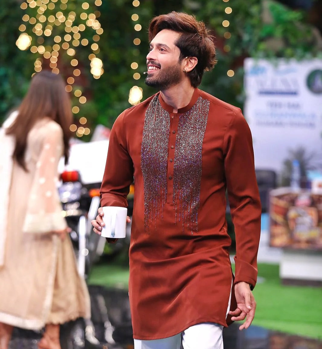 MAROON BOX NECK EMBROIDERED MEN'S KURTA WITH PAJAMA SET