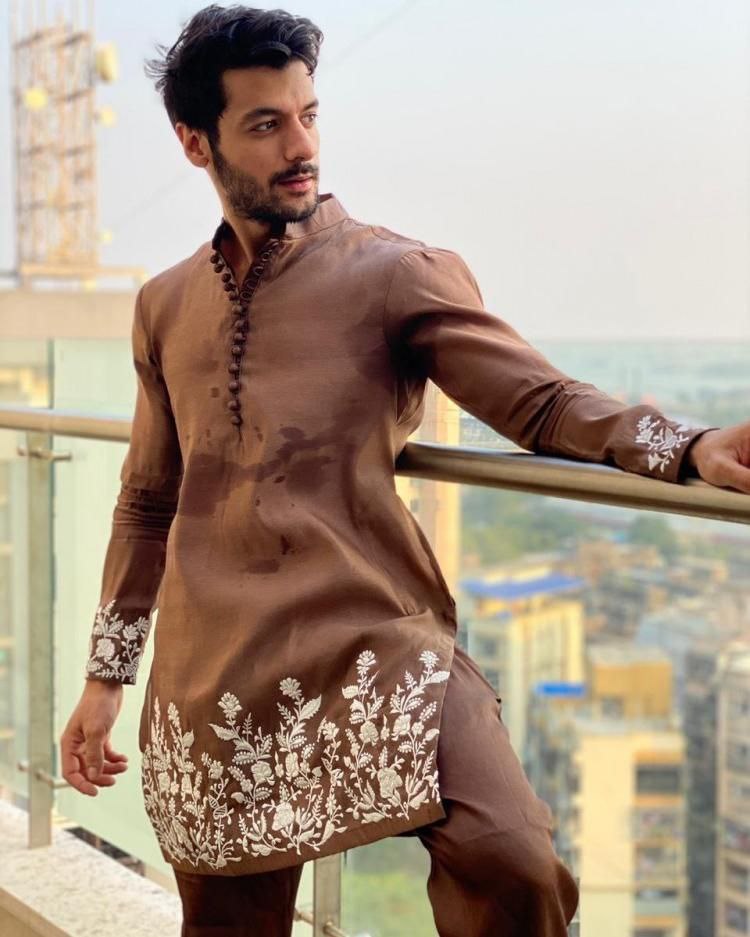 ANTIQUE BRASS EMBROIDERY WORK KURTA SET FOR MEN