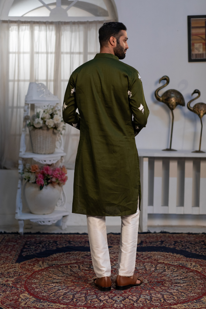 TEA GREEN  MEN'S EMBRODERED COTTON KURTA WITH PAJAMA