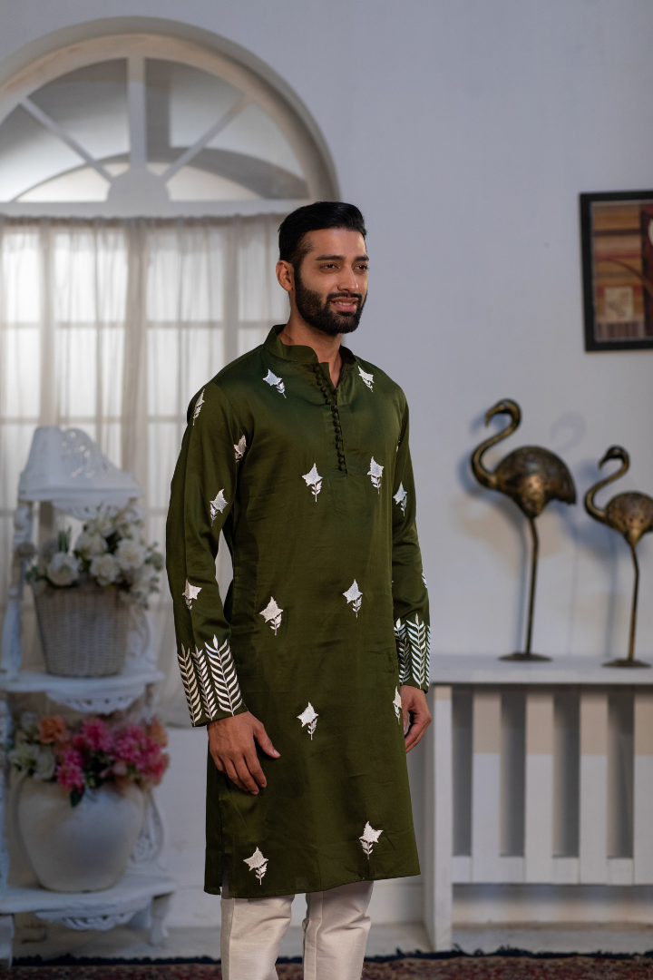 TEA GREEN  MEN'S EMBRODERED COTTON KURTA WITH PAJAMA