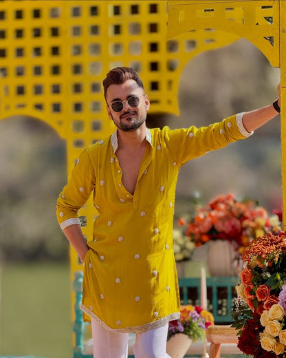 YELLOW LINEN EMBROIDERED SEQUIN WORK KURTA PAJAMA SET FOR MEN'S